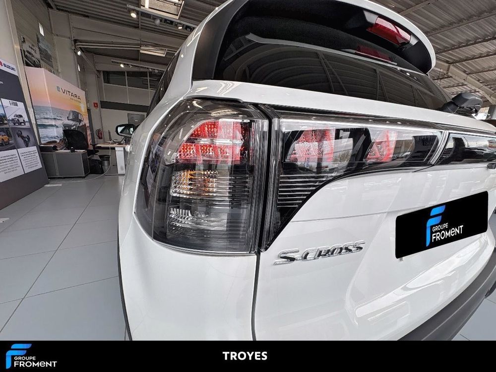 S-cross 1.4 Boosterjet Hybrid Auto Privil&egrave;ge 2026 occasion 10600 La Chapelle-Saint-Luc