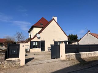 Vente Maison Maison 70 m² avec jardin, pergola et dépendance €