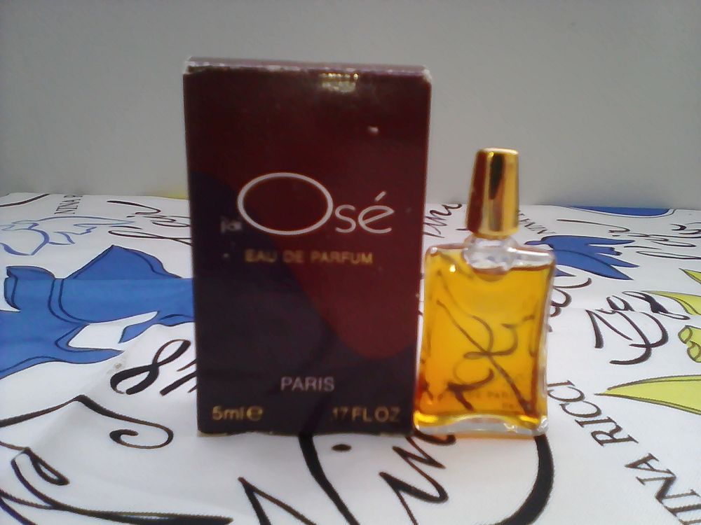MINIATURE DE PARFUM 