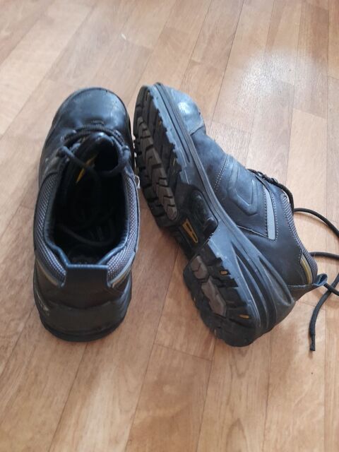 Chaussure sécurité homme taille 43 6 Montbéliard (25)