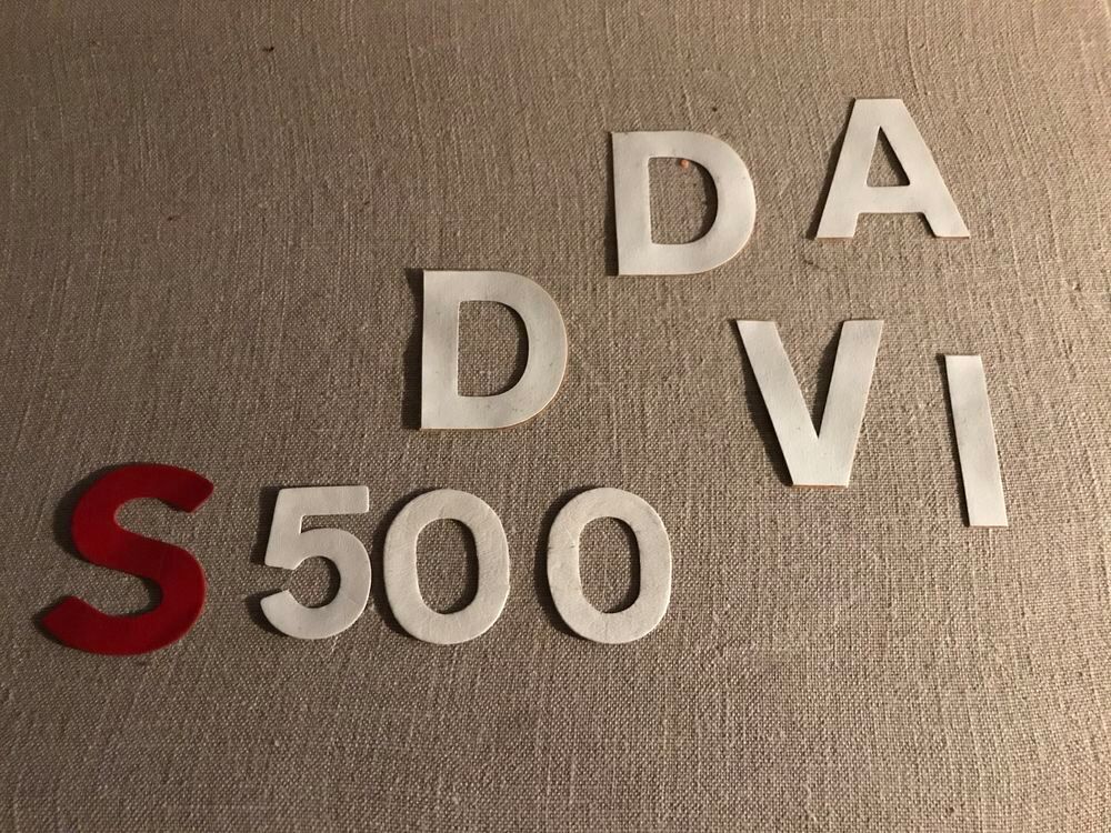 Lettres en cuir DAVID S 500 Décoration