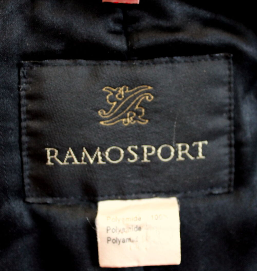 Doudoune manteau noir et or RAMOSPORT 
T.L soit 40/42 Vêtements