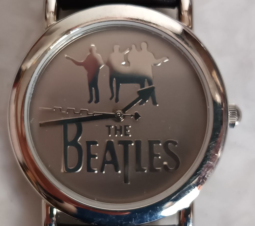 Montre Noir collector Original Copyright 1993 Beatles TM Bijoux et montres