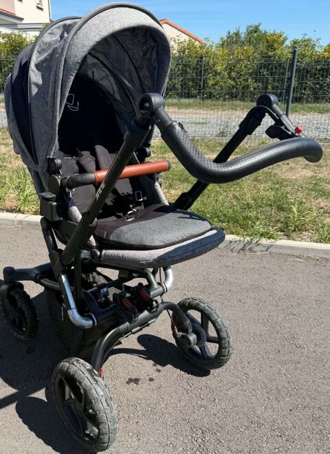 Poussette tout terrain Queuille (63)
