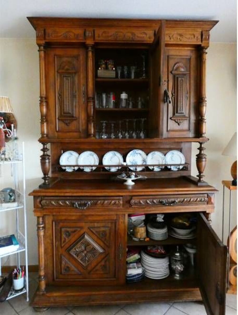 Buffet et Vaisselier style Henri II parfait &eacute;tat Meubles