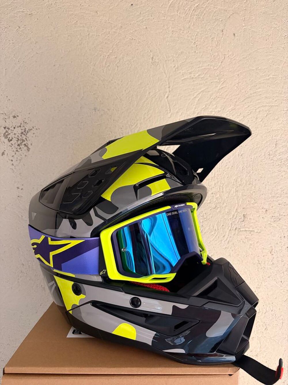 casque moto alpinestar + masque lunette Sports