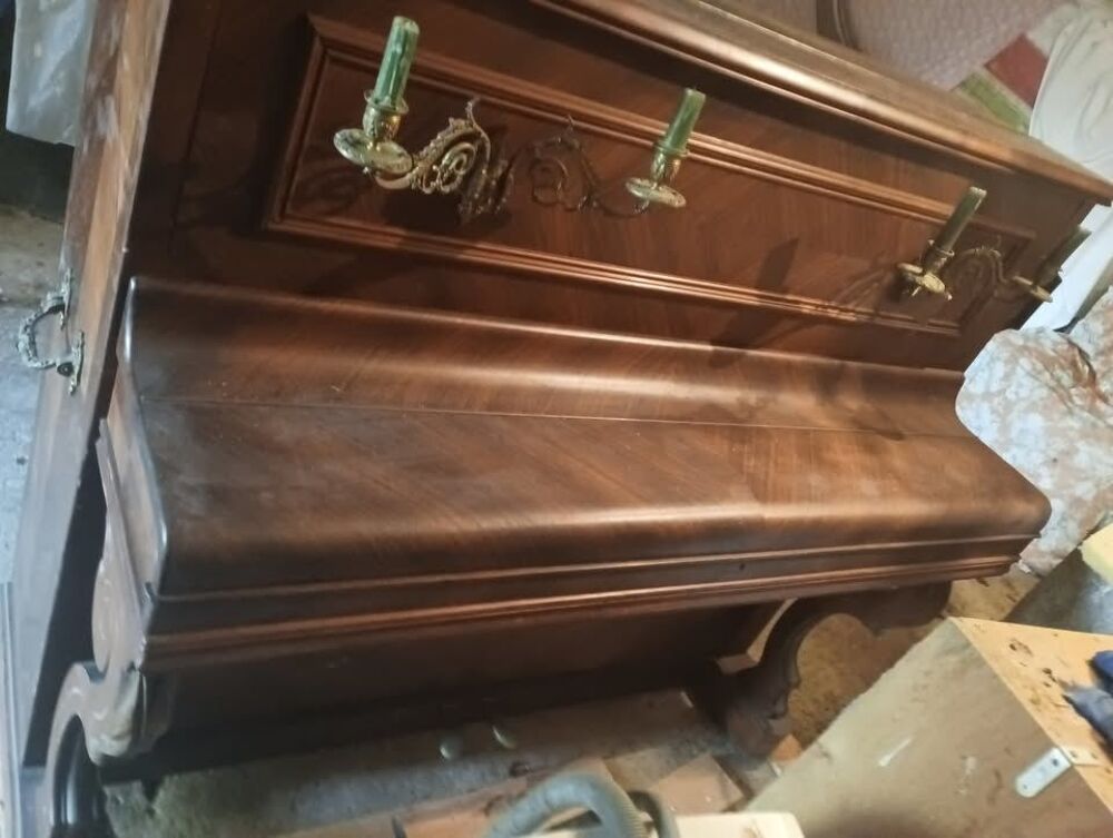 ANCIEN PIANO DE MARQUE MUSSARD PARIS
Instruments de musique