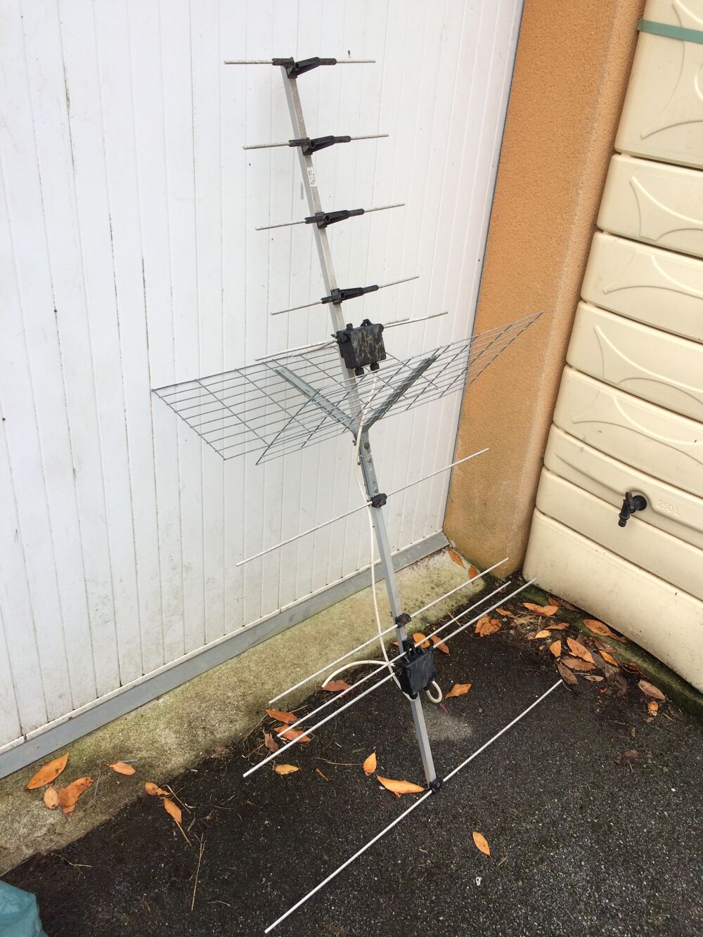 antenne TV UHF Photos/Video/TV