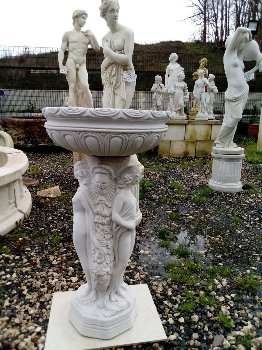 Fontaine en pierre Dcoration