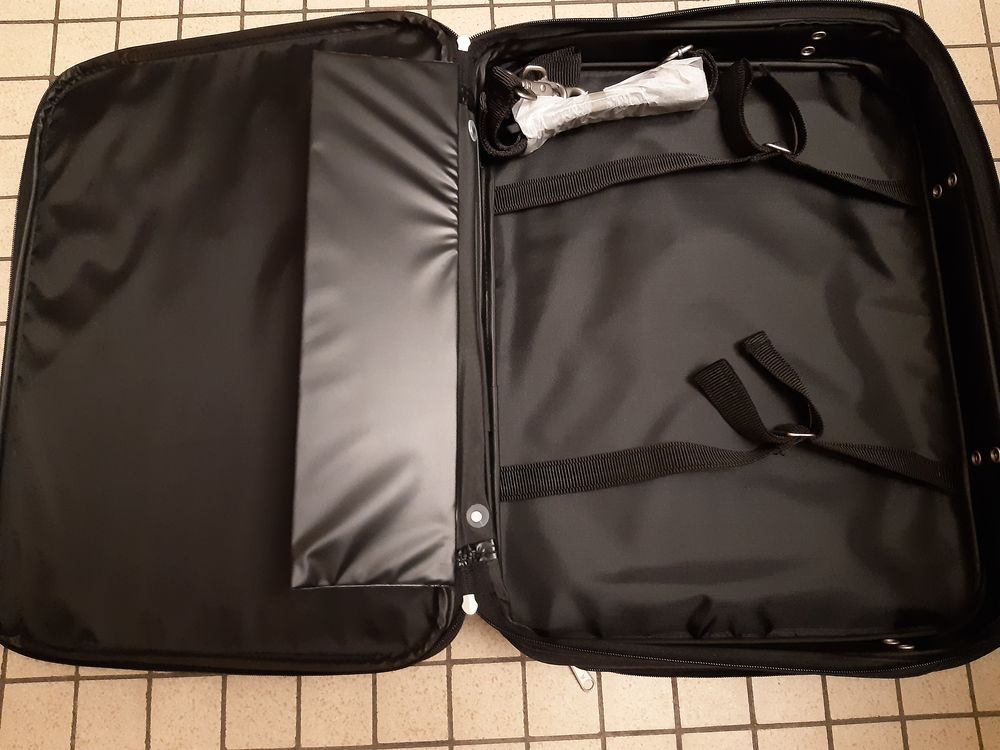 SACOCHE NOIRE EN TOILE NEUVE POUR ORDINATEUR Matériel informatique