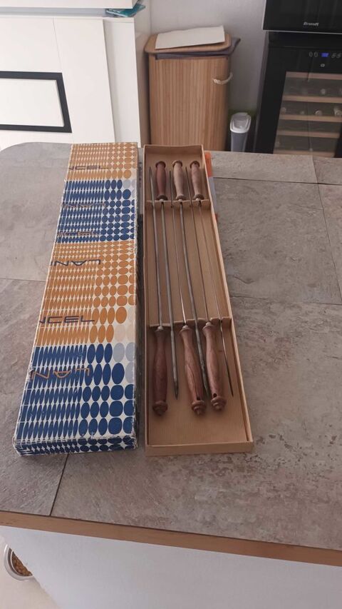 6 pics �   barbecue 13 Brignoles (83)