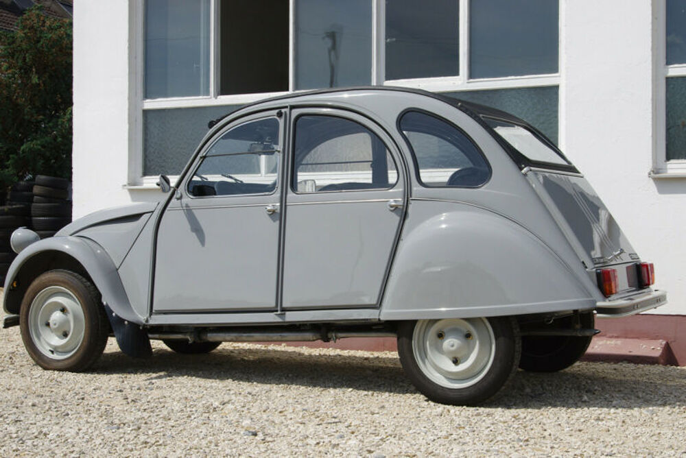 2 CV - Dyane 2 CV Sp&eacute;cial 1985 occasion Bruges, Belgique