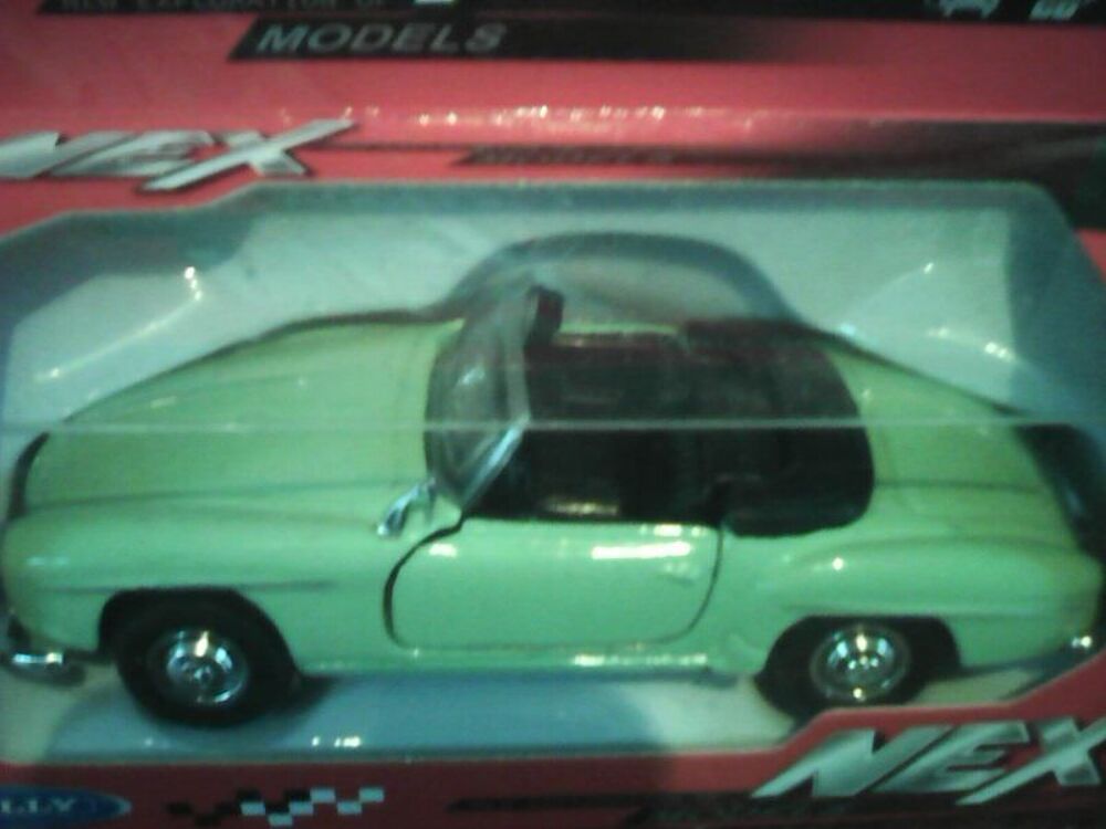 Voiture Mercedes Benz Nex Welly &agrave; frictions 1/40 