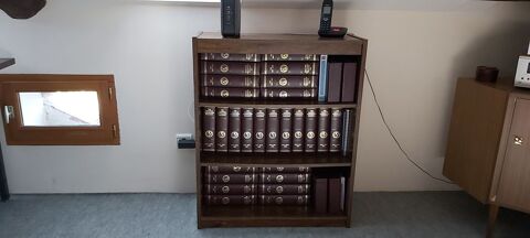 �tag�re /  Biblioth�que de Bureau. 10 Penne-d'Agenais (47)