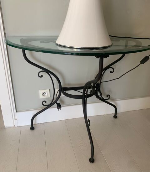 deux consoles arrondies en demi-lune verre + fer forg� 110 Saint-Denis (97)