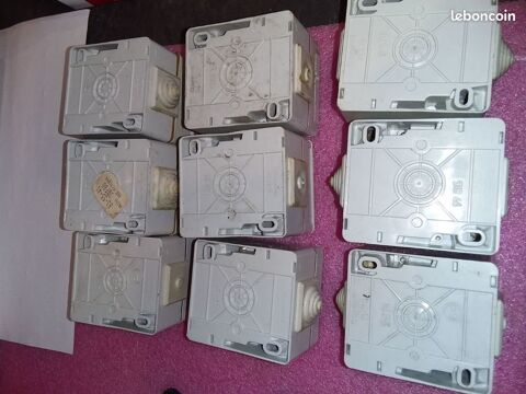 Lot n+60 plexo pc2p+t / interrupteurs 9 articles 52 Serres-Castet (64)