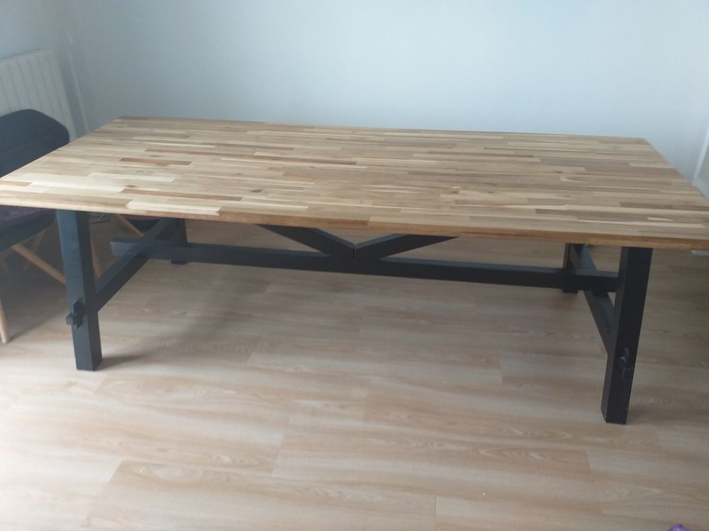 Grande table en acacia Meubles