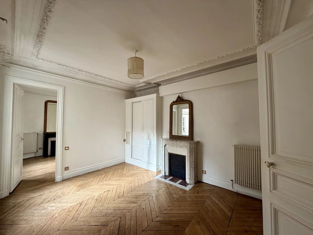 Location Appartement - 4 PIÈCES 73 M² AVEC BALCON - PARIS 14e Paris 14