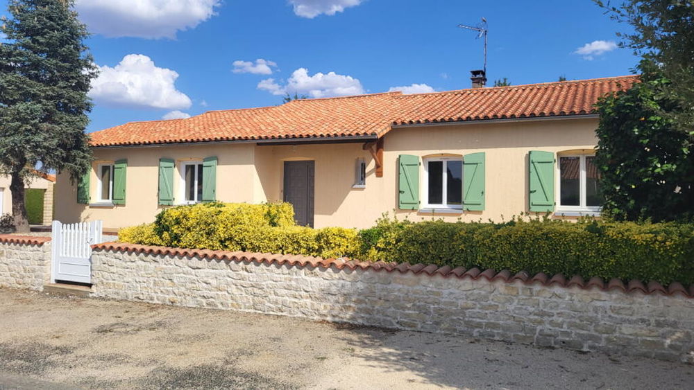 Maison 6 pièces 138 m² · à Mazières-en-Gâtine · 138 m² · 220 000 €
