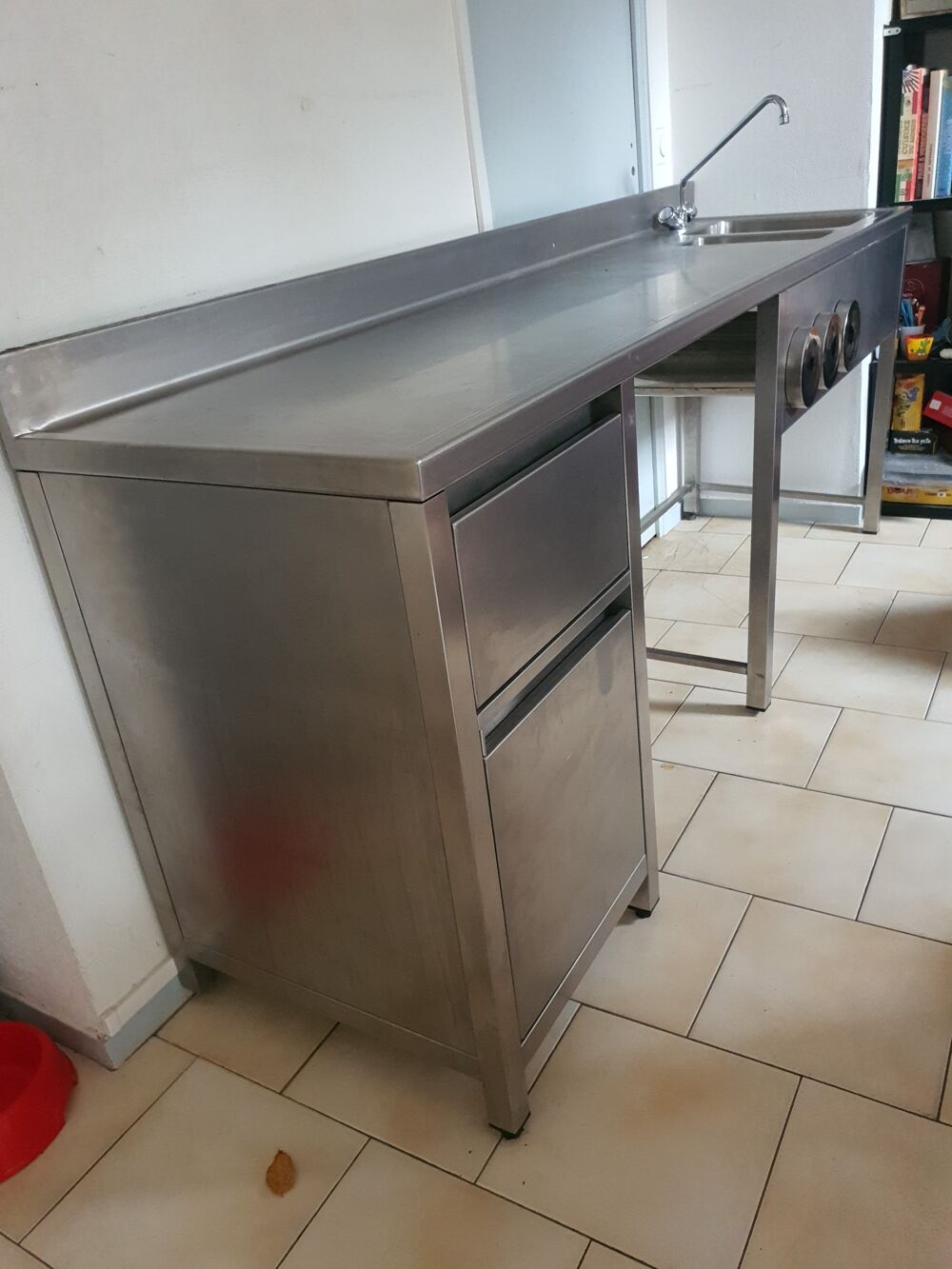 Equipement pour ,Restaurant ,Bar ,Caf&eacute;
TABLE MURALE COMPTOIR Meubles
