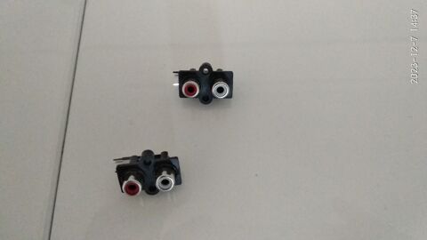 2  borniers RCA pour amplificateur, tuner, lecteur cd ou dac 5 Paris 13 (75)