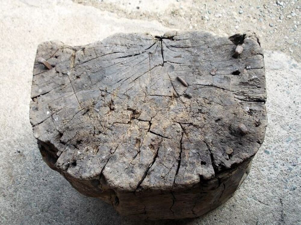 SOCLE D'ENCLUME Bricolage