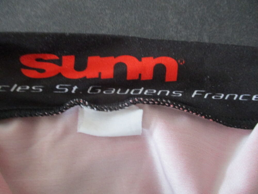 tenue velo Sports