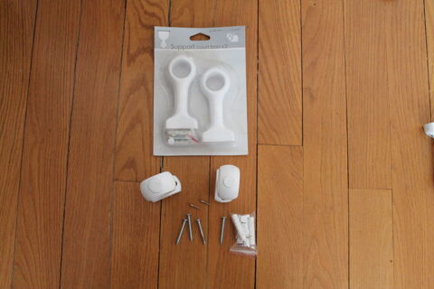 SUPPORT BOIS BLANC POUR TRINGLES 3 Dijon (21)