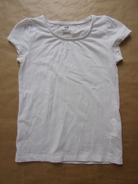 Tee shirt en taille 6-8 ans 1 Montaigu-la-Brisette (50)