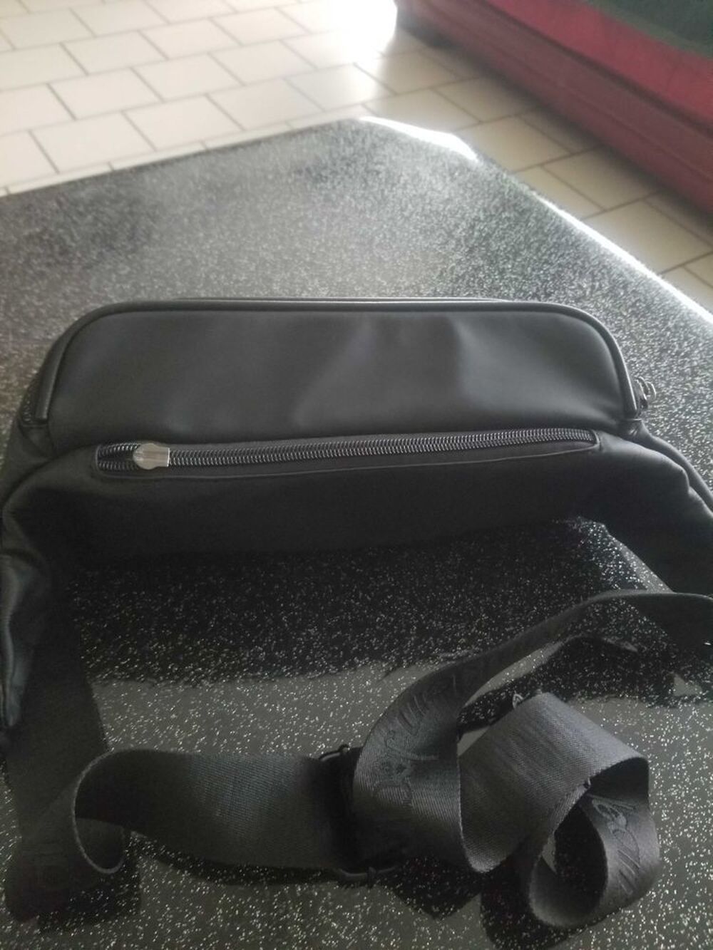 sac banane noir homme Calvin Klein crown Maroquinerie