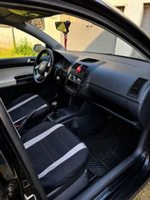 Polo 1.9 TDI 100 Carat 2006 occasion 17100 Saintes