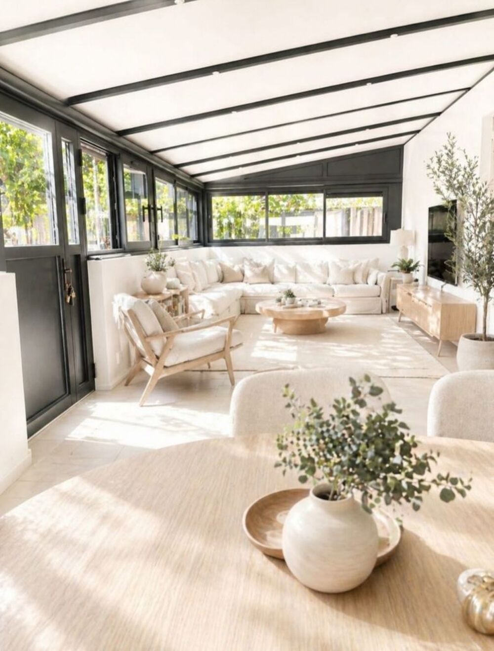 Vente Maison T2 récents, indépendants, meublés et équipés, façade neuve isolée, véranda AKENA neuve, insert neuf €