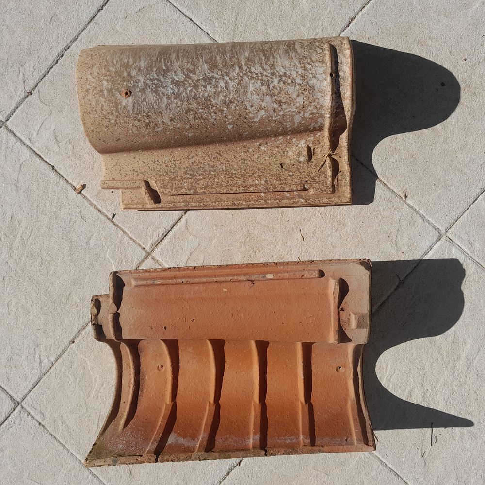 Tuiles accessoires Guiraud fr&egrave;res Castelnaudary et DC10 Bricolage