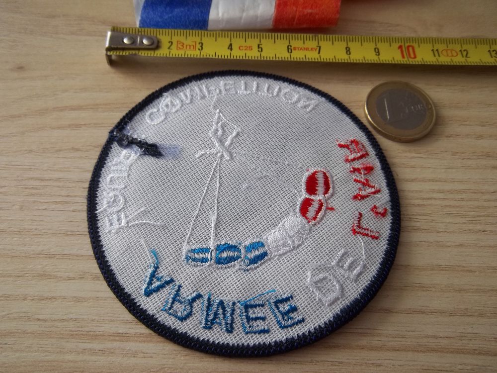 &eacute;cusson militaire arm&eacute;e air &eacute;quipe comp&eacute;tition parachutiste 