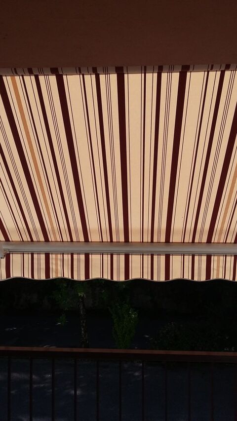  Store banne monobloc Dickson
Attignat (01)