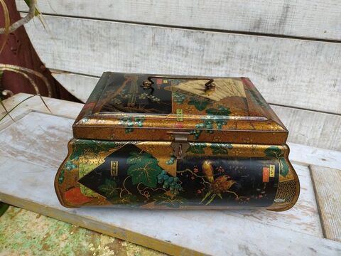 Boite  Biscuits Mtal Lithographie Dcor Asiatique ca1920 1 Loches (37)