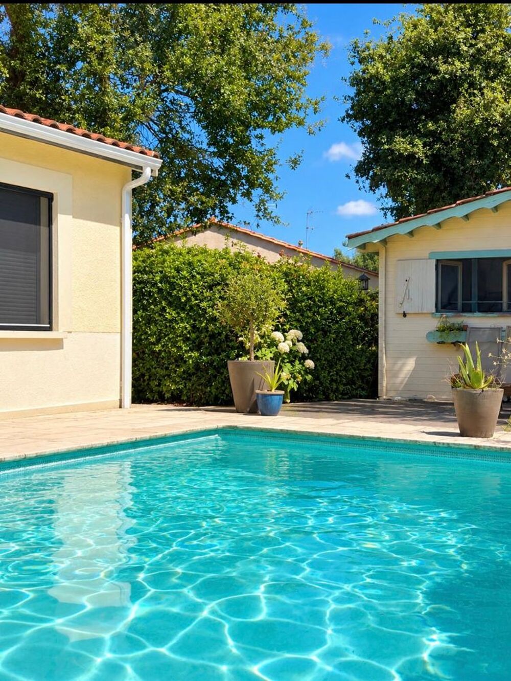 Vente Maison Maison individuelle, plain-pied, avec piscine et garage. Mérignac