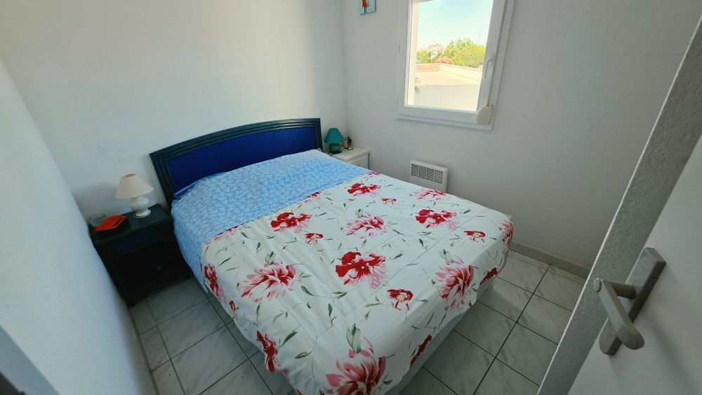 Vente Appartement LE CAP D'AGDE : Bas des falaises : GARAGE +  T2- cabine /loggia /piscine / Ascenseur Le cap d agde