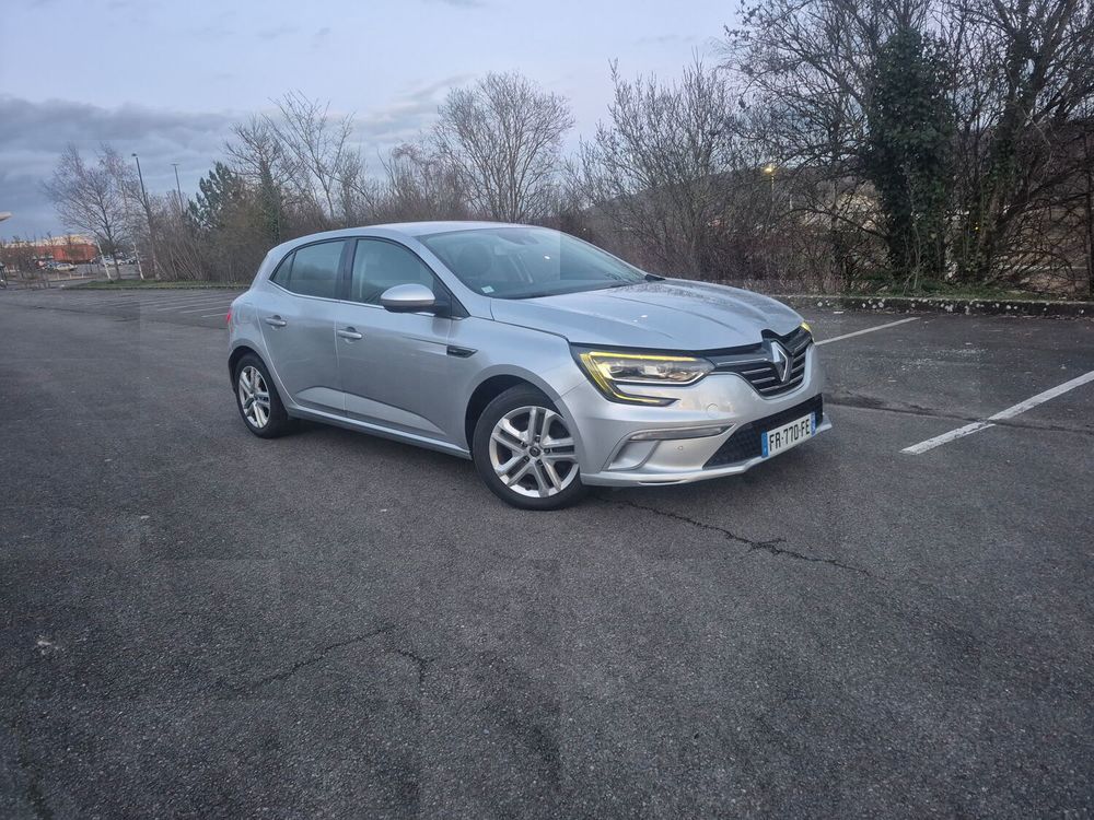 Megane IV M&eacute;gane IV Berline Blue dCi 115 Business Intens 2020 occasion 54350 Mont-Saint-Martin