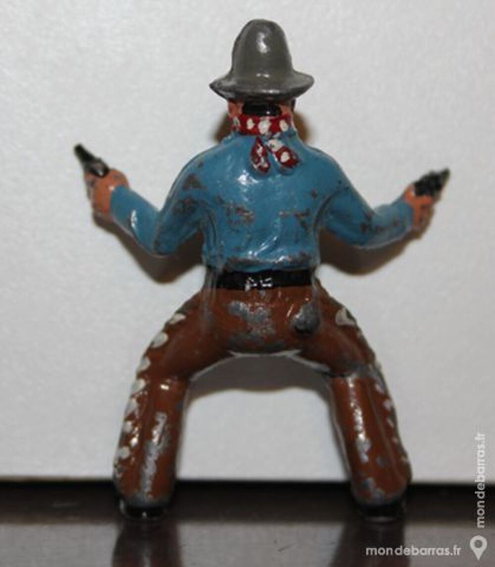 Cowboy &agrave; cheval bandit plomb creux Britains Jeux / jouets