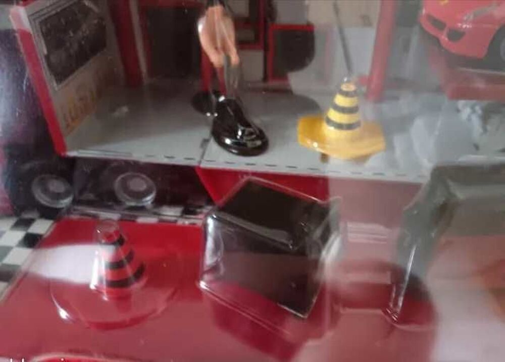 Coffret atelier Ferrari Bburago 