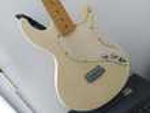 Guitare &agrave; mod&eacute;lisation LINE 6 VARIAX 600 Instruments de musique