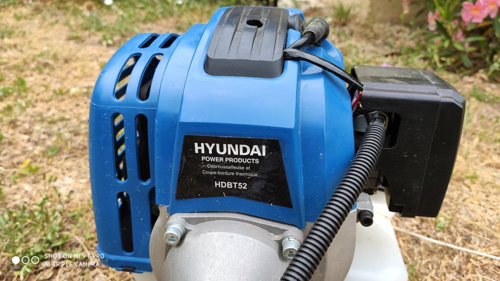 D&eacute;broussailleuse HYUNDAI , encore sous garantie! Jardin