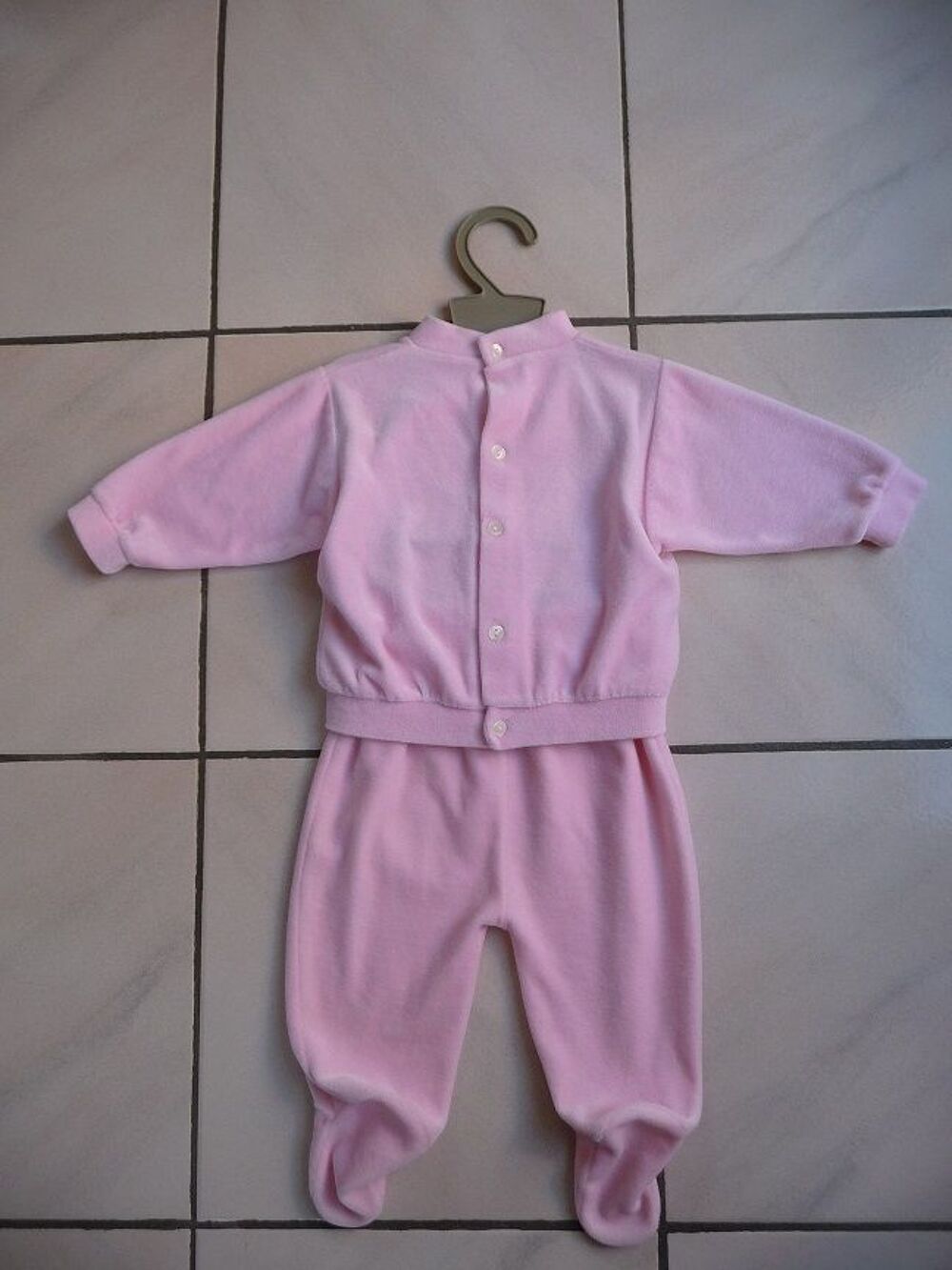 Ensemble rose motif 3 ours taille 6 mois Vêtements enfants