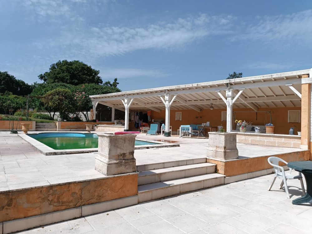 Maison 8 pièces 220 m² · à Bèze · 220 m² · 360 000 €