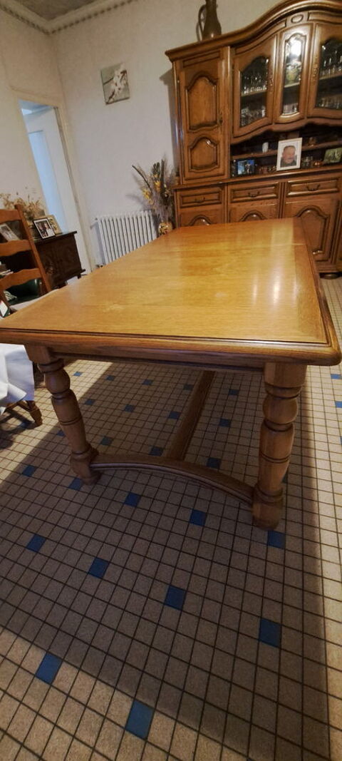 Bahut, meuble tele et table + 6 chaises 0 Valeyrac (33)