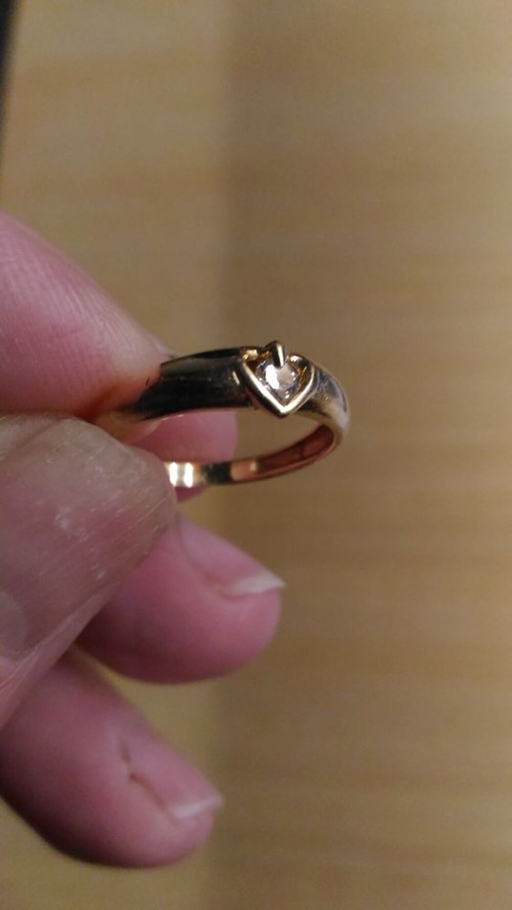 Jolie bague en or 18 k et diamant Bijoux et montres