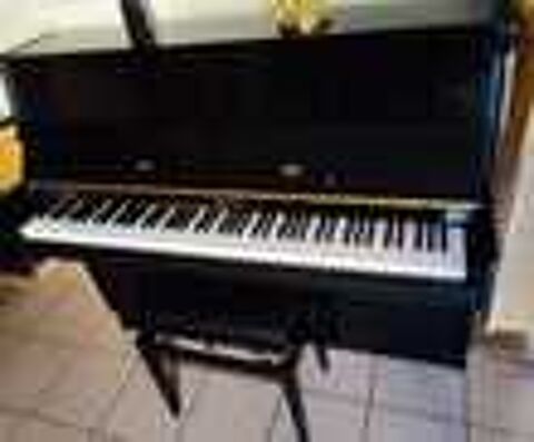 Piano droit d'&eacute;tude noir &agrave; YERRES Instruments de musique