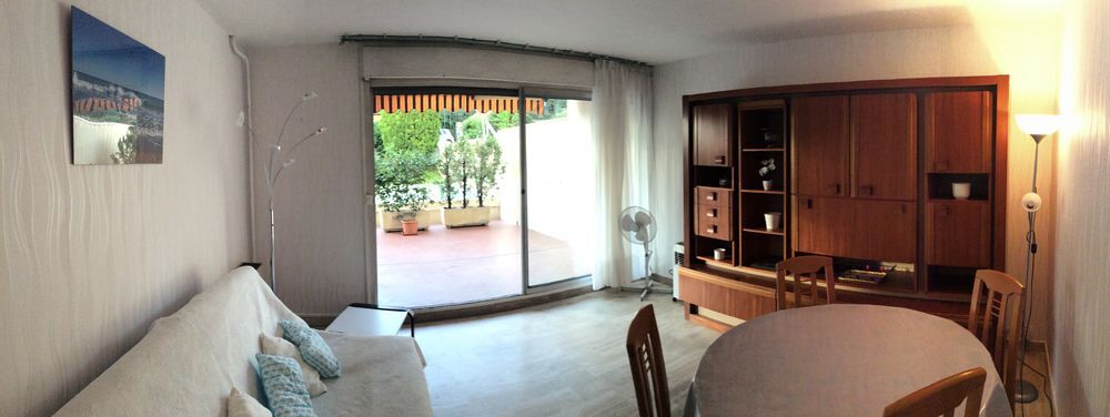   2P CANNES BORD DE MER - 4 personnes Provence-Alpes-Côte d'Azur, Cannes (06400)