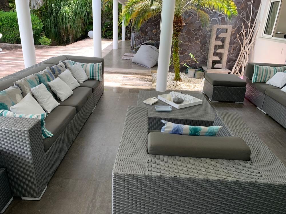 ce magnifique canap&eacute; de terrasse pour 9 personnes Meubles